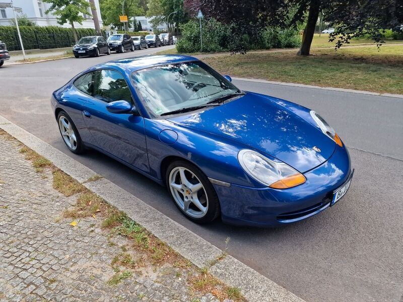 Blau Gebraucht 1999 Porsche 911 Carrera Coupé | 36.580 € - Bild 1/4