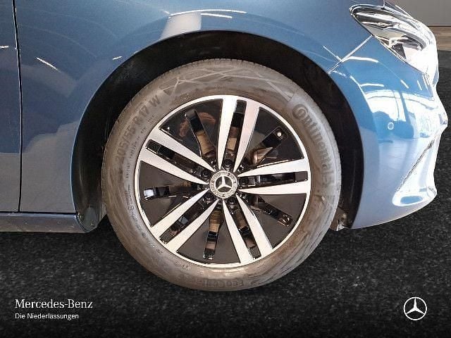 Gebraucht Mercedes B220 Progressive 190 PS (139 kW) 2023 Blau Van / Kleinbus