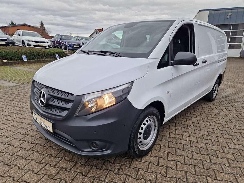 Arktikweiss Gebraucht 2019 Mercedes Vito Van | 14.490 € (Superpreis) - Bild 1/4