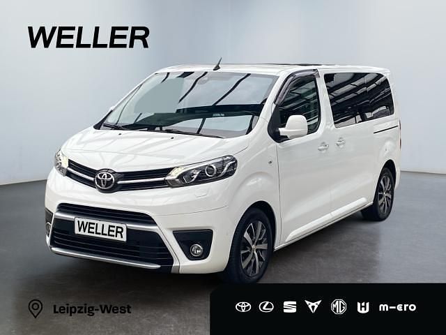 Weiß Gebraucht 2020 Toyota Proace Verso Executive Kombi | 40.690 € (Etwas zu teuer) - Bild 1/3