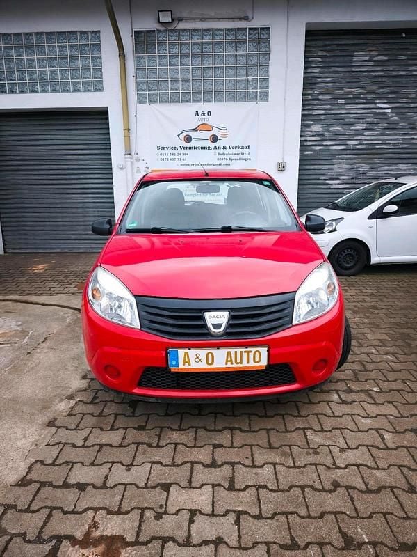 Gebraucht Dacia Sandero Basis 75 PS (55 kW) 2009 Rot Limousine