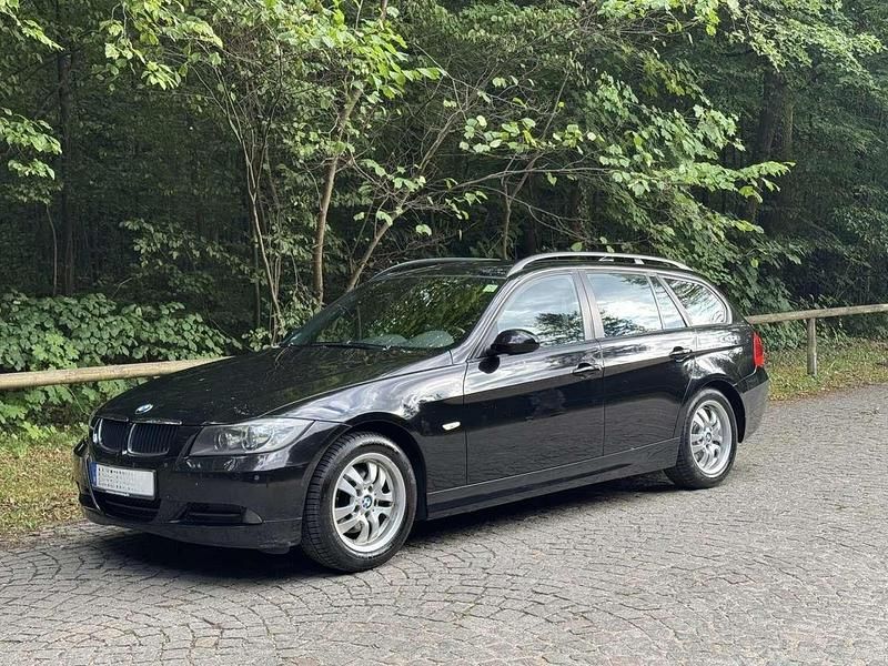 Schwarz Gebraucht 2006 BMW 320 Kombi | 3.500 € (Fairer Preis) - Bild 1/4