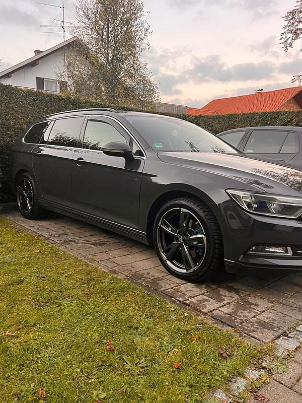 Gebraucht VW Passat 150 PS (110 kW) 2015 Grau Kombi