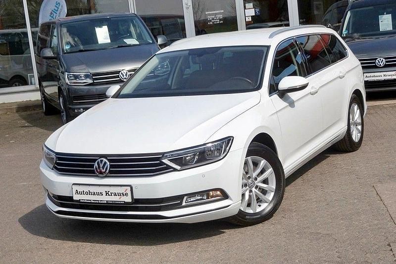 Gebraucht VW Passat 150 PS (110 kW) 2015 Weiß Kombi