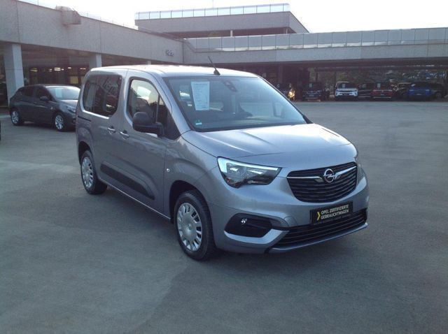 Gebraucht Opel Combo Edition 131 PS (96 kW) 2022 Grau (quarz silber) Van / Kleinbus