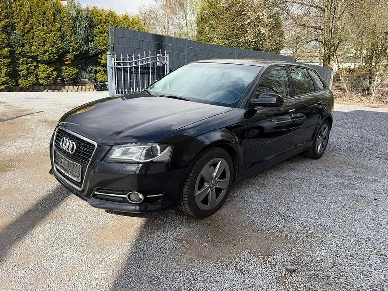 Gebraucht Audi A3 Ambiente 140 PS (102 kW) 2011 Schwarz Kleinwagen