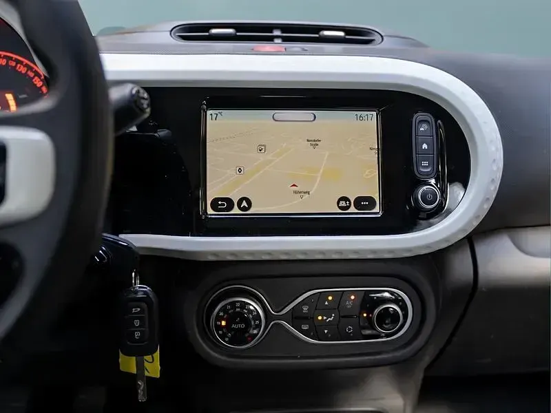 Gebraucht Renault Twingo Equilibre 65 PS (47 kW) 2023 Grau Kleinwagen