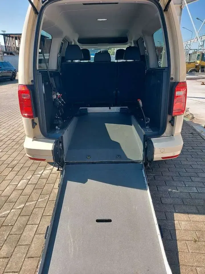 Gebraucht VW Caddy Maxi 102 PS (75 kW) 2019 Beige Van / Kleinbus