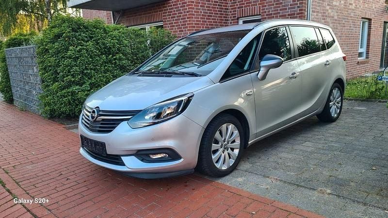 Silber Gebraucht 2019 Opel Zafira S Van / Kleinbus | 7.000 € (Guter Preis) - Bild 1/4