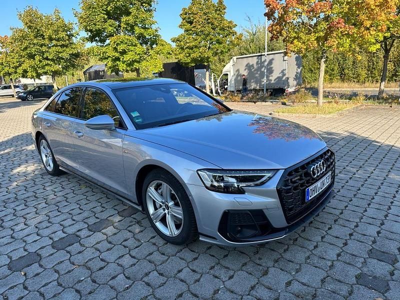 Silber Gebraucht 2022 Audi A8 Limousine | 48.000 € (Superpreis) - Bild 1/4