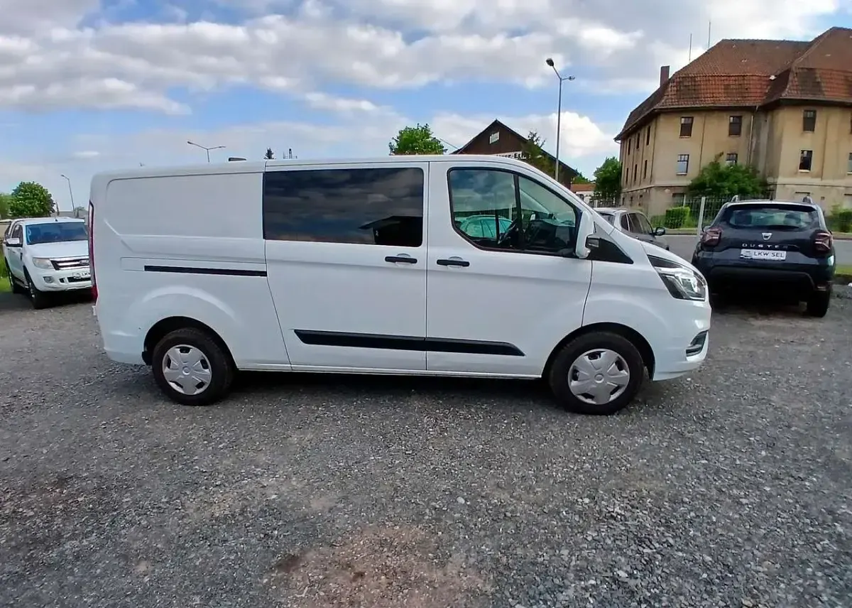 Gebraucht Ford Transit Custom Trend 131 PS (96 kW) 2020 Frostweiß Van / Kleinbus
