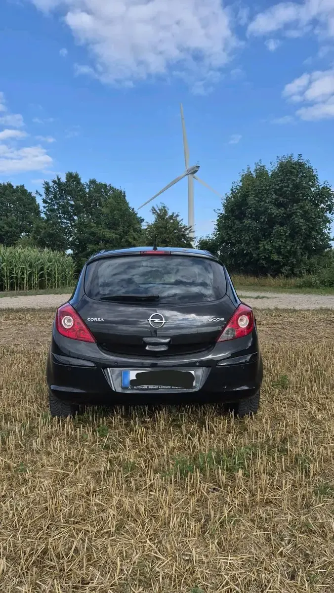 Gebraucht Opel Corsa 72 PS (52 kW) 2013 Schwarz Kleinwagen