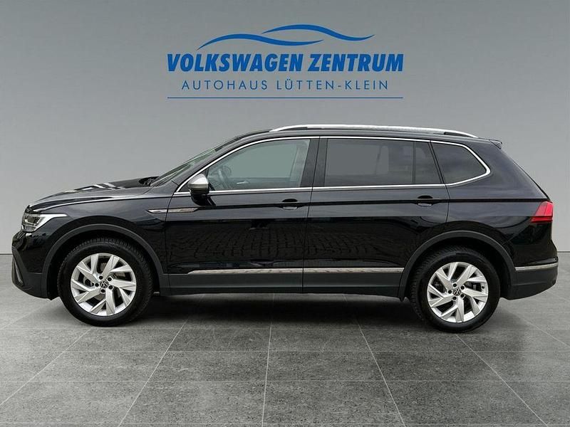 Gebraucht VW Tiguan Allspace S 150 PS (110 kW) 2024 Deep black perleffekt (metallic) SUV