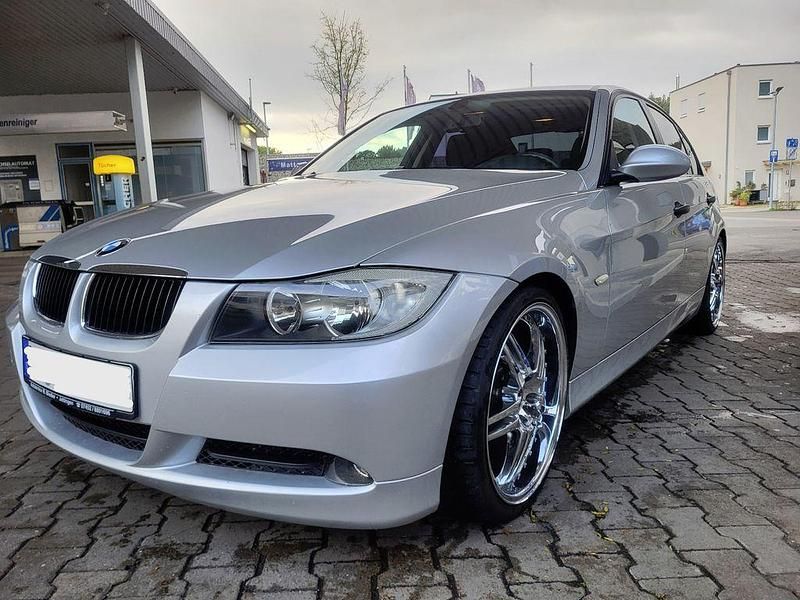 Silber Gebraucht 2006 BMW 318 Performance Limousine | 4.500 € (Fairer Preis) - Bild 1/4