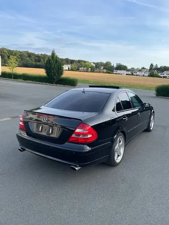 Gebraucht Mercedes E500 306 PS (225 kW) 2002 Schwarz Limousine