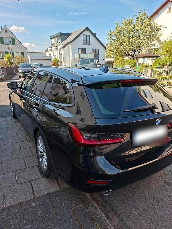 Gebraucht BMW 318 150 PS (110 kW) 2022 Schwarz Kombi