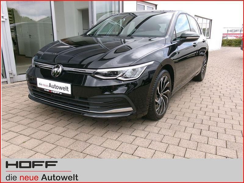 Schwarz Gebraucht 2024 VW Golf VIII Move Limousine | 24.875 € (Fairer Preis) - Bild 1/4