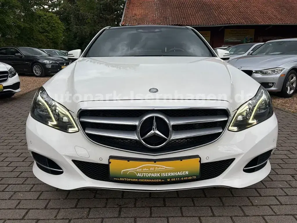 Gebraucht Mercedes E250 Avantgarde 204 PS (150 kW) 2014 Weiß Limousine