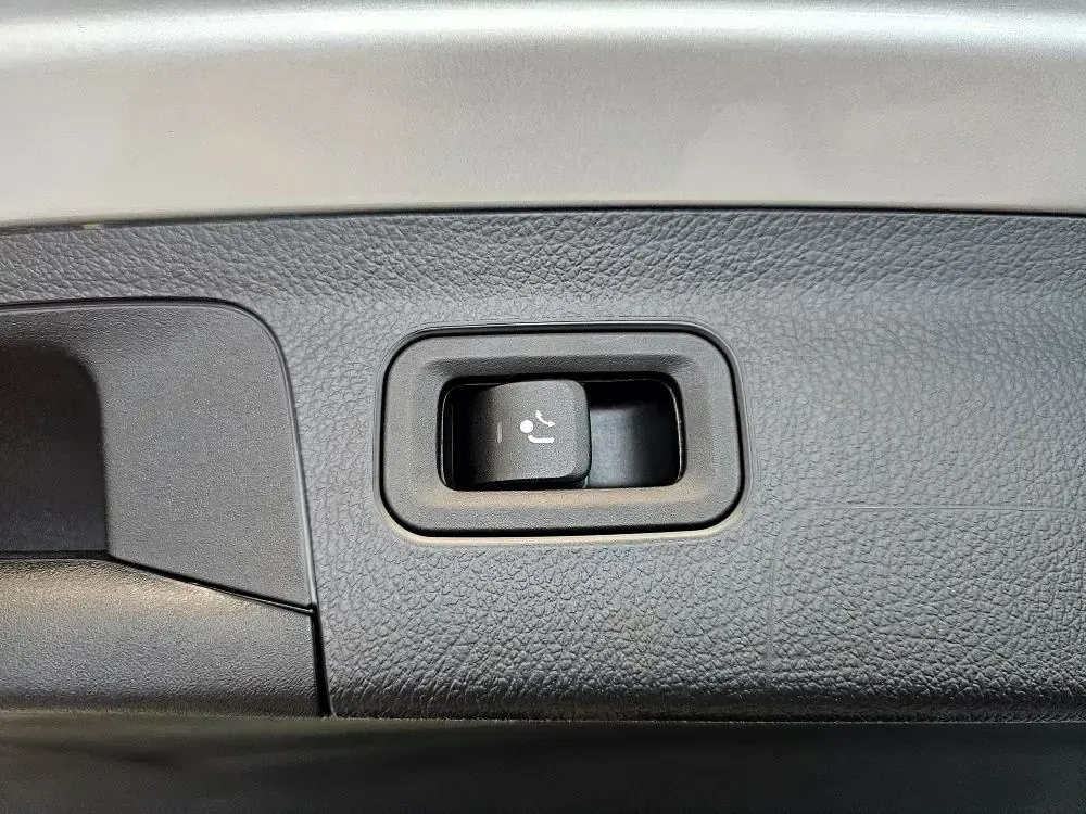 Gebraucht Mercedes A200 Progressive 163 PS (119 kW) 2023 Iridiumsilbermet. (metallic) Limousine