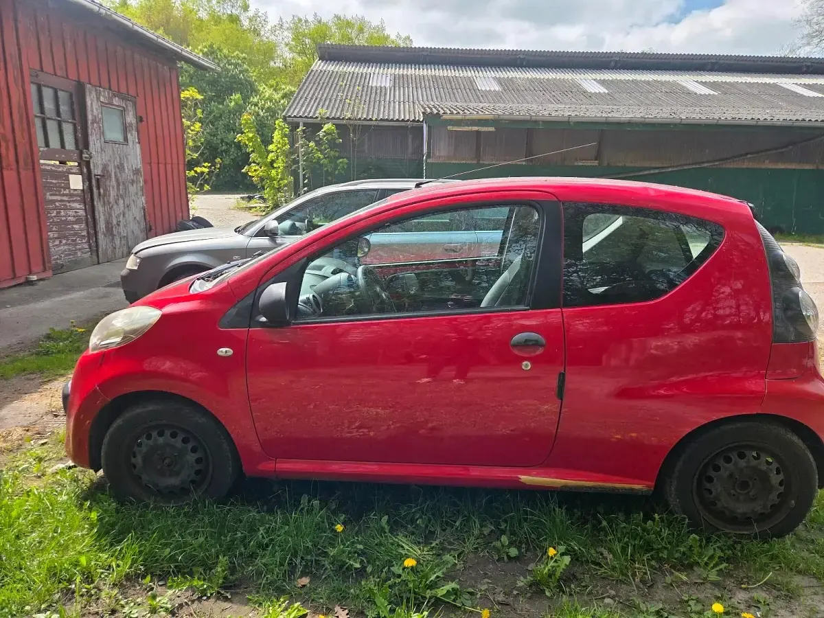 Gebraucht Citroën C1 69 PS (50 kW) 2006 Rot Kleinwagen