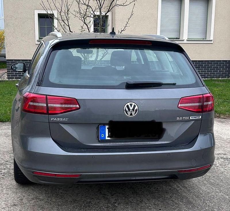 Usata VW Passat Comfortline 150 CV (110 kW) 2016 Grigio Station wagon