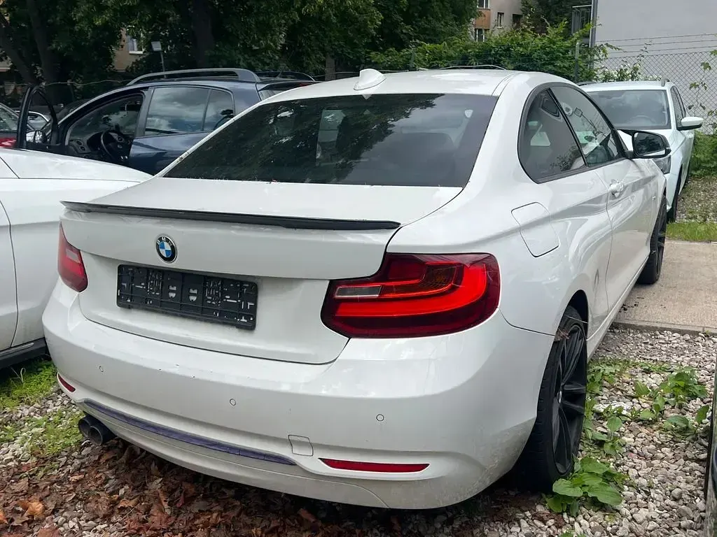 Gebraucht BMW 220 Sport Line 190 PS (139 kW) 2015 Weiß Coupé