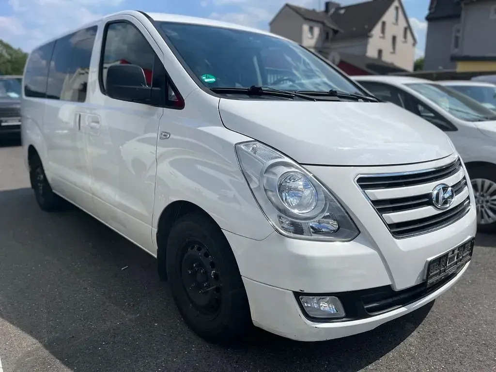 Gebraucht Hyundai H-1 Trend 170 PS (125 kW) 2018 Weiß Van / Kleinbus