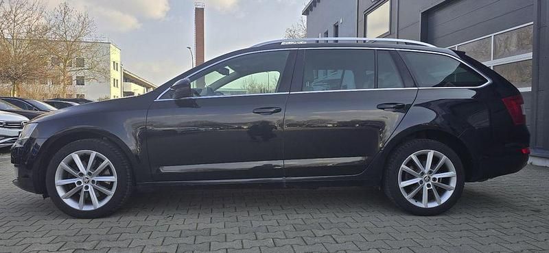 Gebraucht Skoda Octavia Elegance 179 PS (131 kW) 2013 Schwarz Kombi