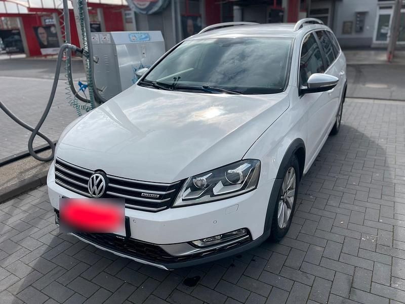 Gebraucht VW Passat Alltrack 177 PS (130 kW) 2014 Weiß Kombi