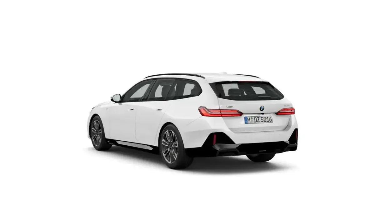 Neu BMW 540 M Sport 303 PS (222 kW) 2025 Alpinweiss uni Kombi
