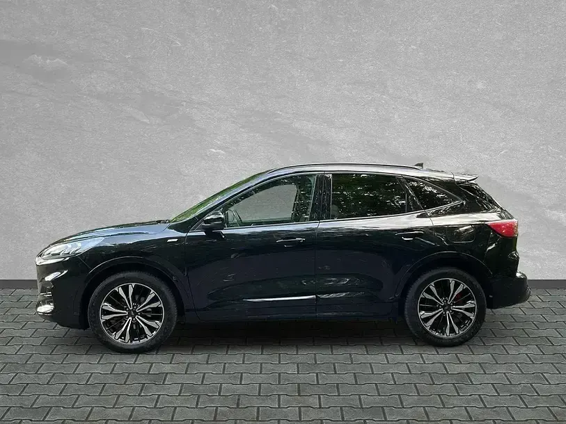 Gebraucht Ford Kuga 150 PS (110 kW) 2022 Obsidianschwarz metallic SUV