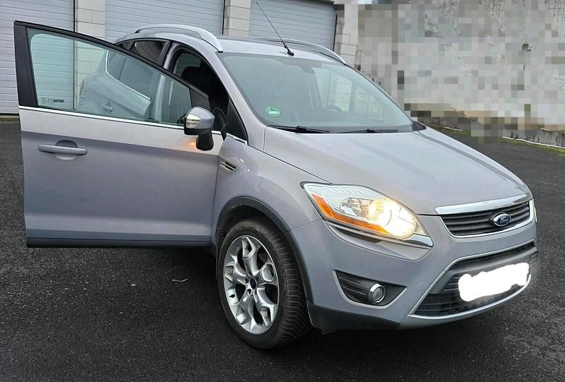 Gebraucht Ford Kuga Titanium 163 PS (119 kW) 2010 Grau SUV