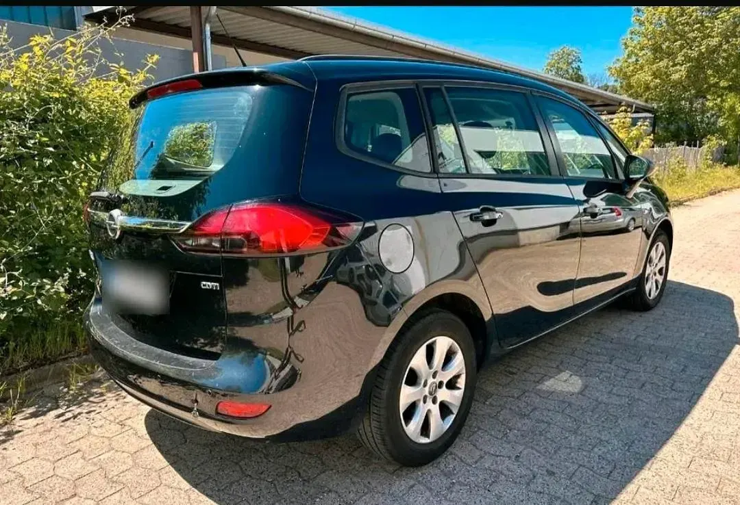 Gebraucht Opel Zafira 130 PS (95 kW) 2014 Schwarz Van / Kleinbus