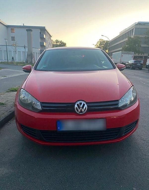 Rot Gebraucht 2009 VW Golf VI Comfortline Limousine | 4.400 € (Guter Preis) - Bild 1/4