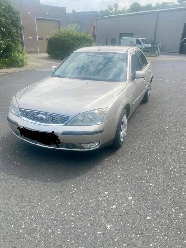 Grau Gebraucht 2005 Ford Mondeo Limousine | 1.400 € (Guter Preis) - Bild 1/4