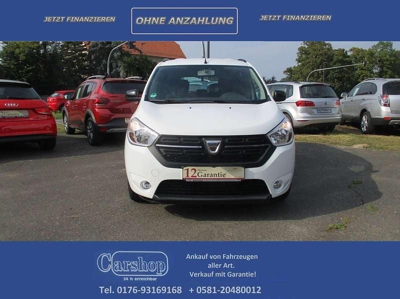Weiß Gebraucht 2019 Dacia Lodgy Comfort Van / Kleinbus | 11.499 € (Fairer Preis) - Bild 1/4