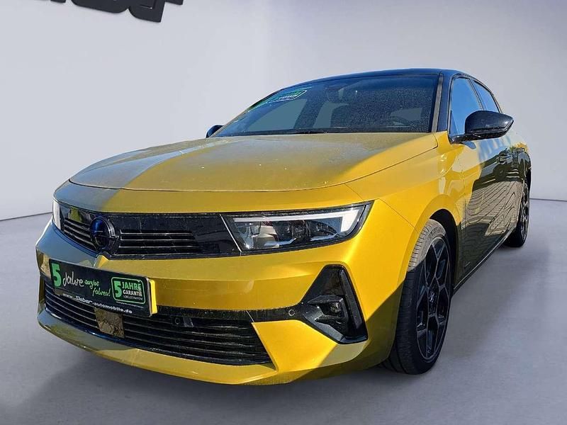 Usata Opel Astra Ultimate 131 CV (96 kW) 2023 Giallo Utilitaria