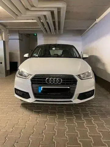 Gebraucht Audi A1 95 PS (69 kW) 2015 Weiß Kleinwagen