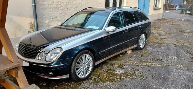 Gebraucht Mercedes E280 Avantgarde 177 PS (130 kW) 2005 Blau Kombi