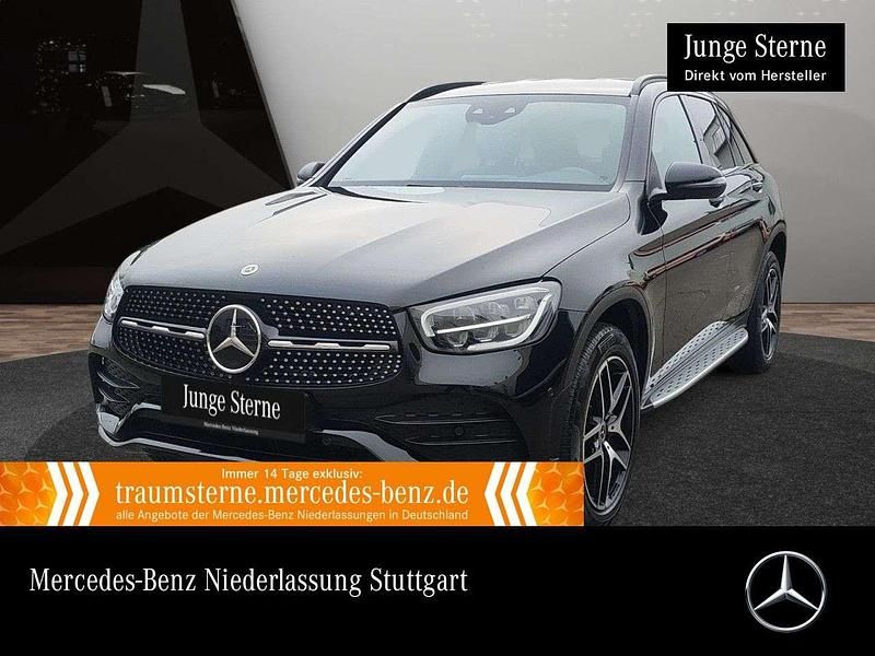 Schwarz Gebraucht 2021 Mercedes GLC300e AMG SUV | 42.890 € (Teuer) - Bild 1/3