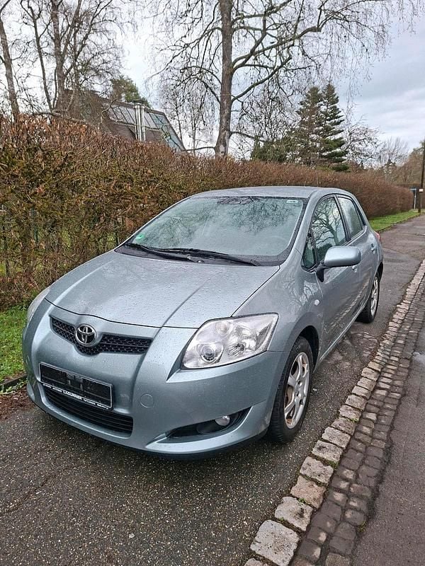 Gebraucht Toyota Auris 124 PS (91 kW) 2008 Grau Kleinwagen