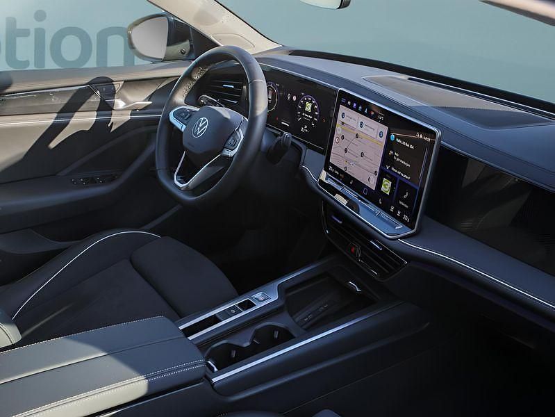 Gebraucht VW Passat 150 PS (110 kW) 2025 Schwarz Kombi