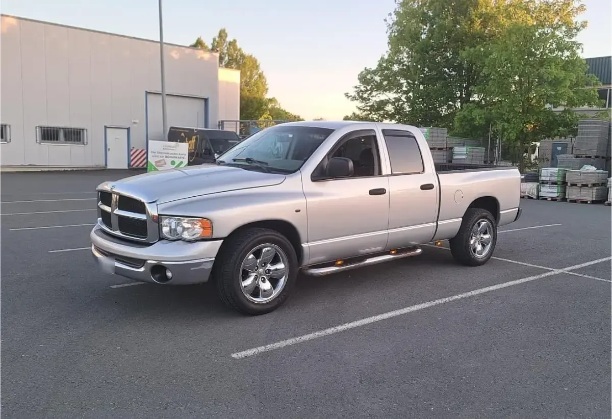 Second-hand Dodge Ram 239 CP (175 kW) 2002 Argintiu Pickup