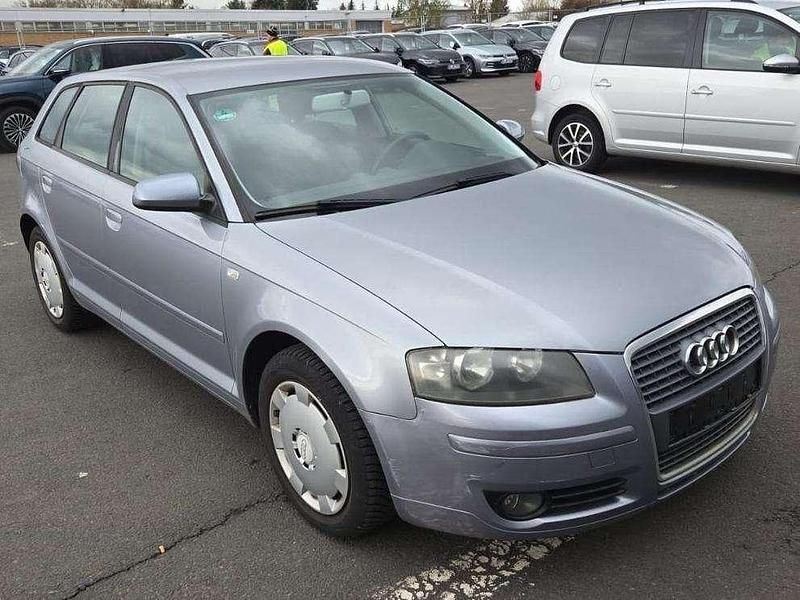 Gebraucht Audi A3 Sportback 102 PS (75 kW) 2005 Grau Kleinwagen
