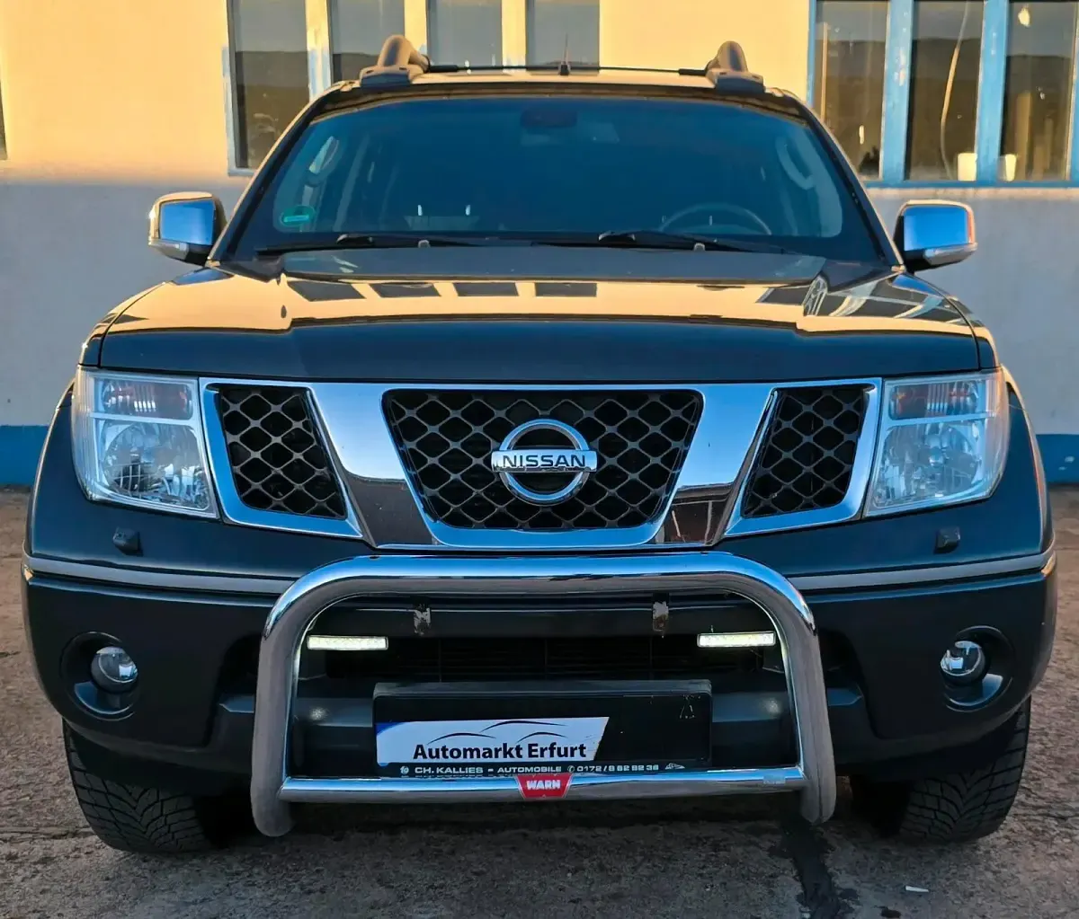 Gebraucht Nissan Navara 171 PS (125 kW) 2009 Grau Pickup