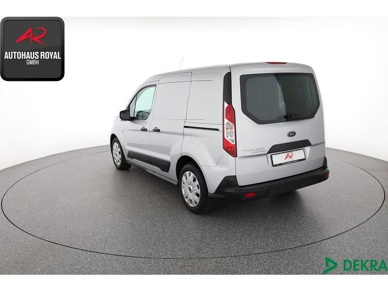 Gebraucht Ford Transit 120 PS (88 kW) 2020 Silber (metallic) Van