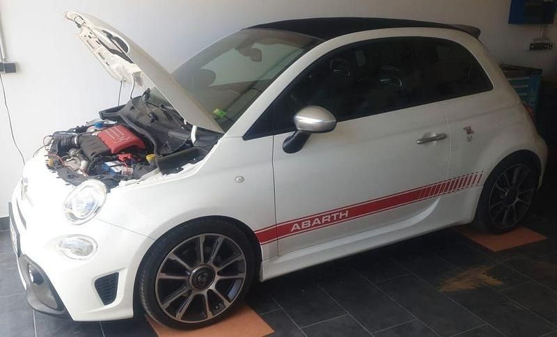 Gebraucht Abarth 595C Turismo 165 PS (121 kW) 2016 Weiß Cabrio