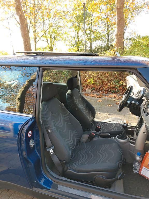 Gebraucht Mini ONE 90 PS (66 kW) 2003 Blau Kleinwagen