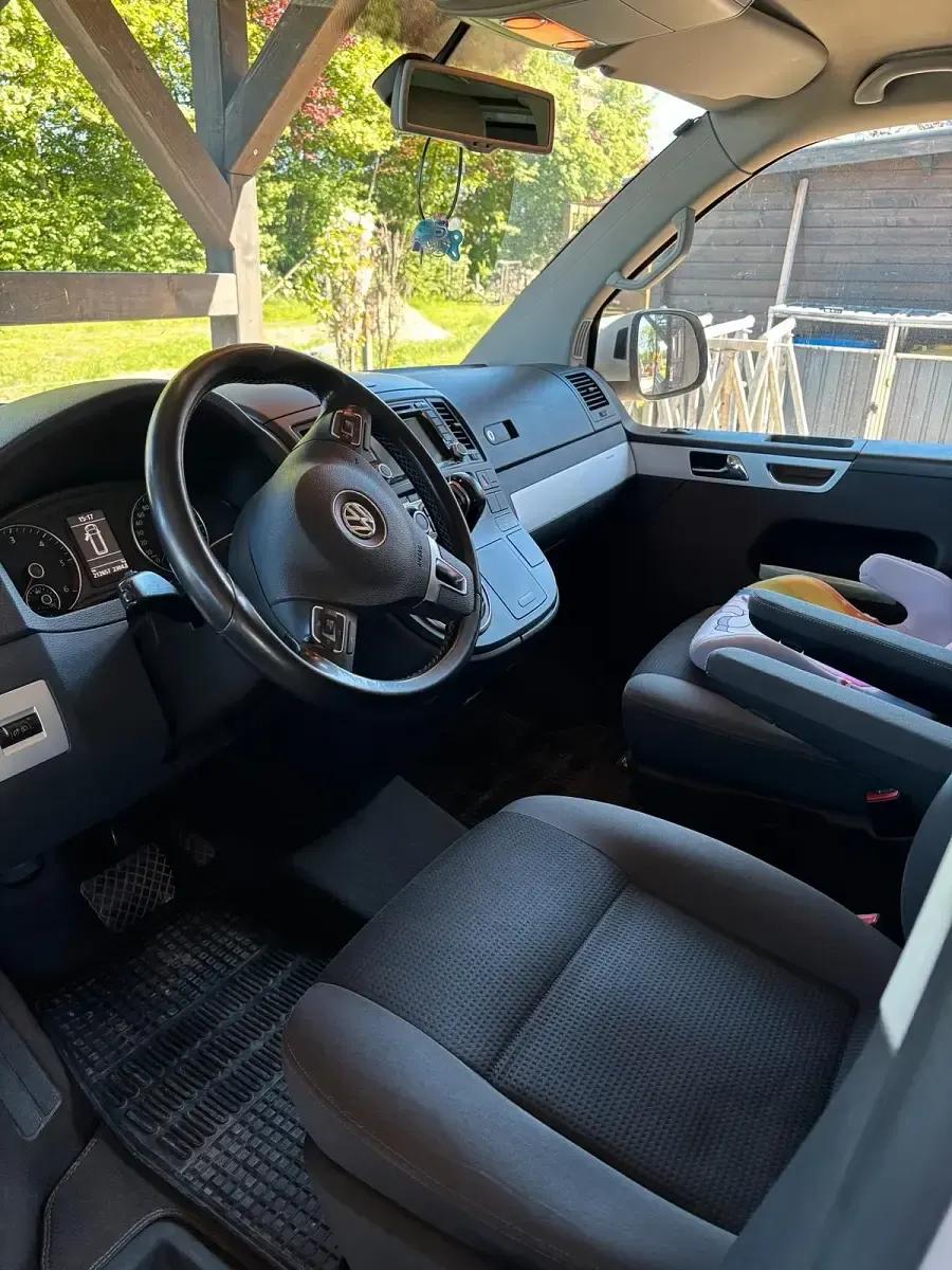 Gebraucht VW Multivan 180 PS (132 kW) 2010 Weiß Van / Kleinbus