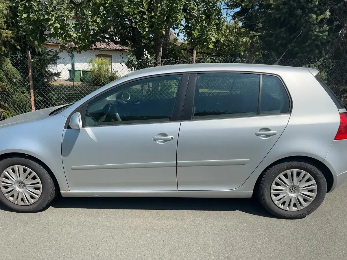Gebraucht VW Golf V 102 PS (75 kW) 2007 Silber Kleinwagen